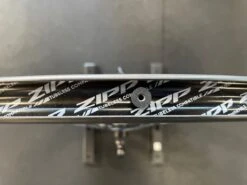 Zipp 808 Firecrest Carbon Tubeless Rim Brake Wheelset SRAM 10/11sp -Chic Bike Shop BkL6R3Cx18wziXZw5gt2ntWJs