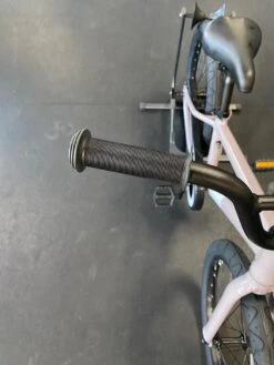 Batch Bicycles Batch 20" Kids Bicycle Vapor Grey 2022 -Chic Bike Shop fp2mqxU2nwutHzYAaEz6MJsT8