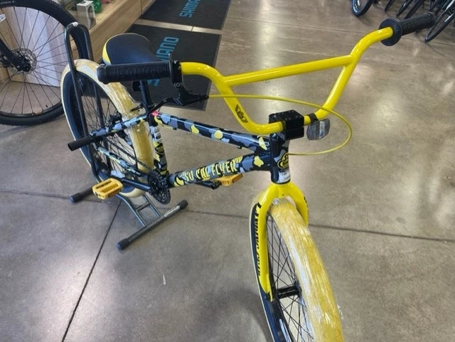Se-bikes SE Bikes SE So Cal Flyer 24 Yellow Camo 2021 9 Se-bikes SE Bikes SE So Cal Flyer 24 Yellow Camo 2021 - Image 9